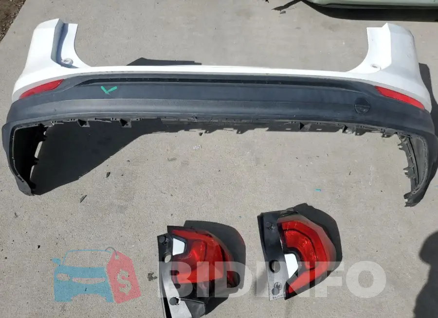 3GKALTEV8JL276002 Photo# 13