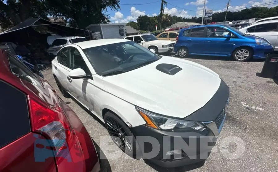 1N4BL4BV2MN353838 Photo# 1