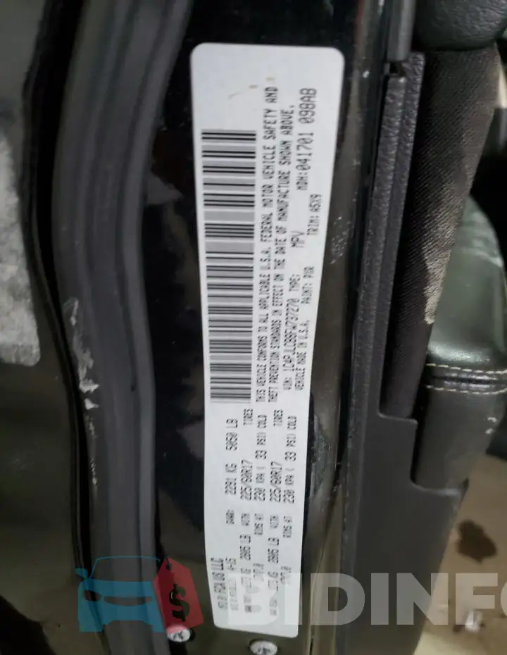 1C4PJLCB8FW737270 Photo# 13