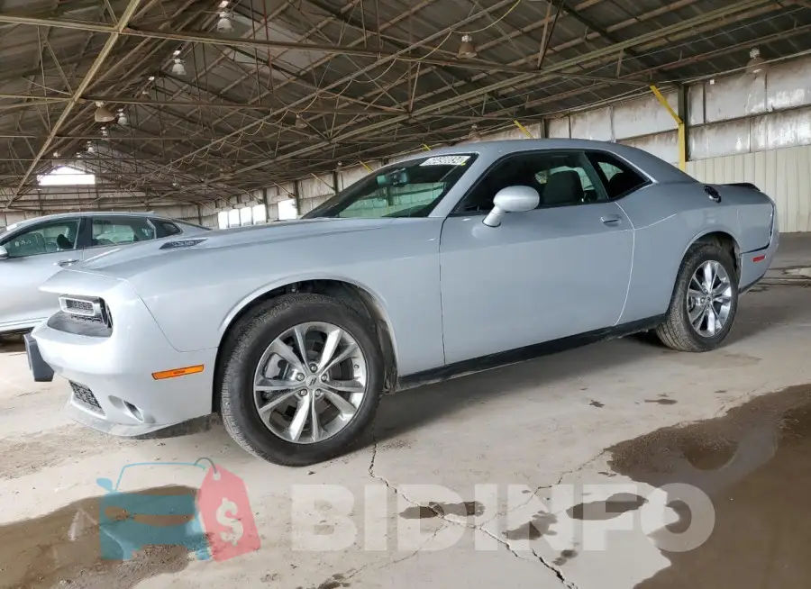 2C3CDZGGXPH697048 Photo# 1