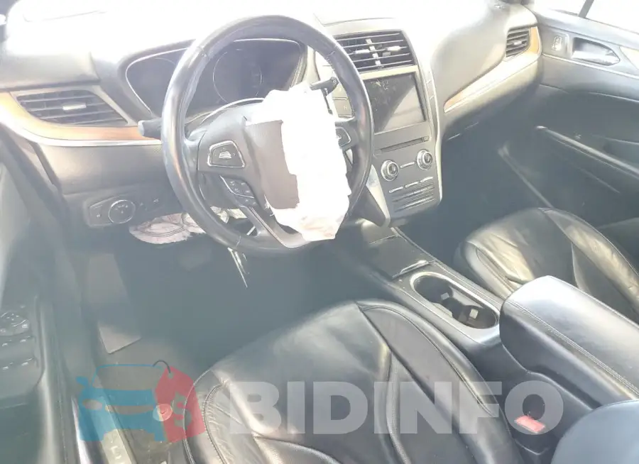 5LMCJ2D9XKUL16010 Photo# 8