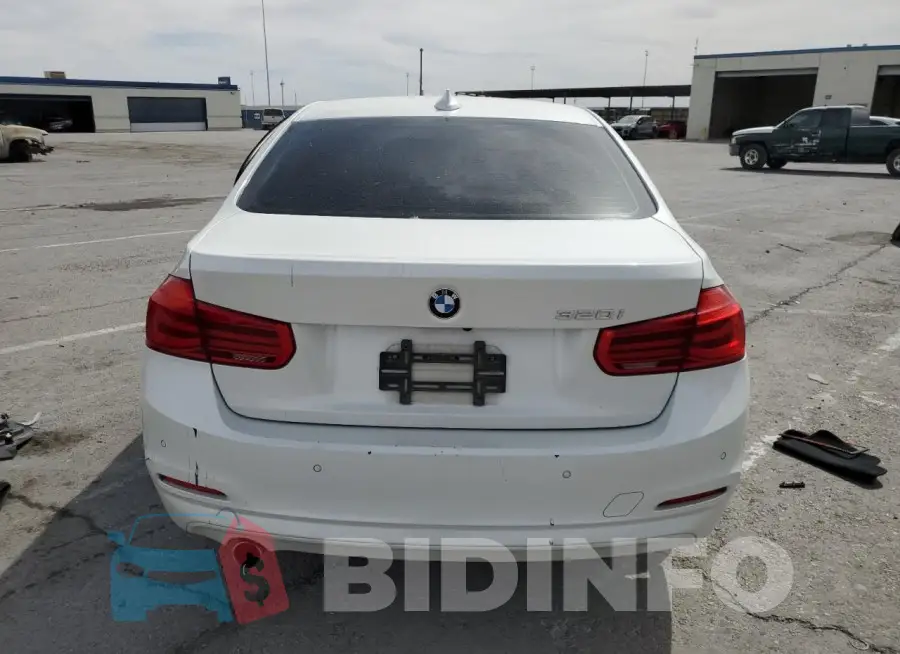 WBA8A9C52GK617925 Photo# 6