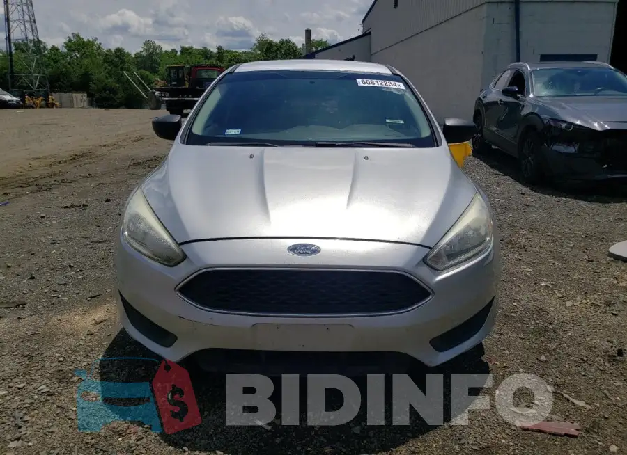 1FADP3E27HL210197 Photo# 5