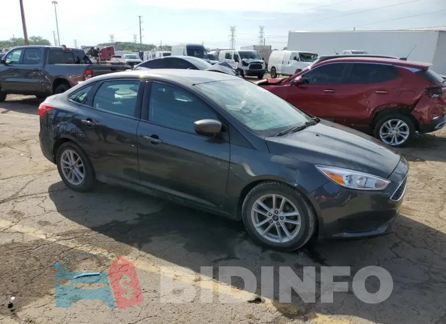 1FADP3FE3JL267804 Photo# 4