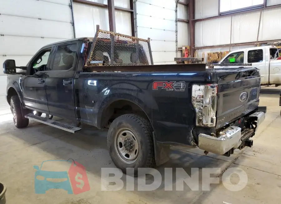 1FT7W2B64JEB93638 Photo# 2