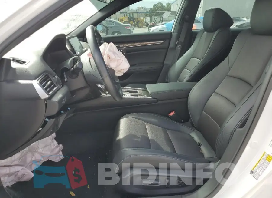 1HGCV1F30KA110972 Photo# 7