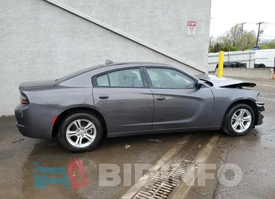 2C3CDXBG8PH563862 Photo# 3
