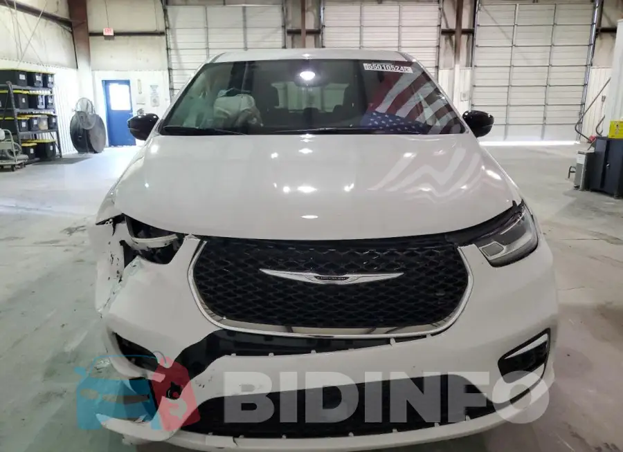 2C4RC1BG2RR119072 Photo# 5