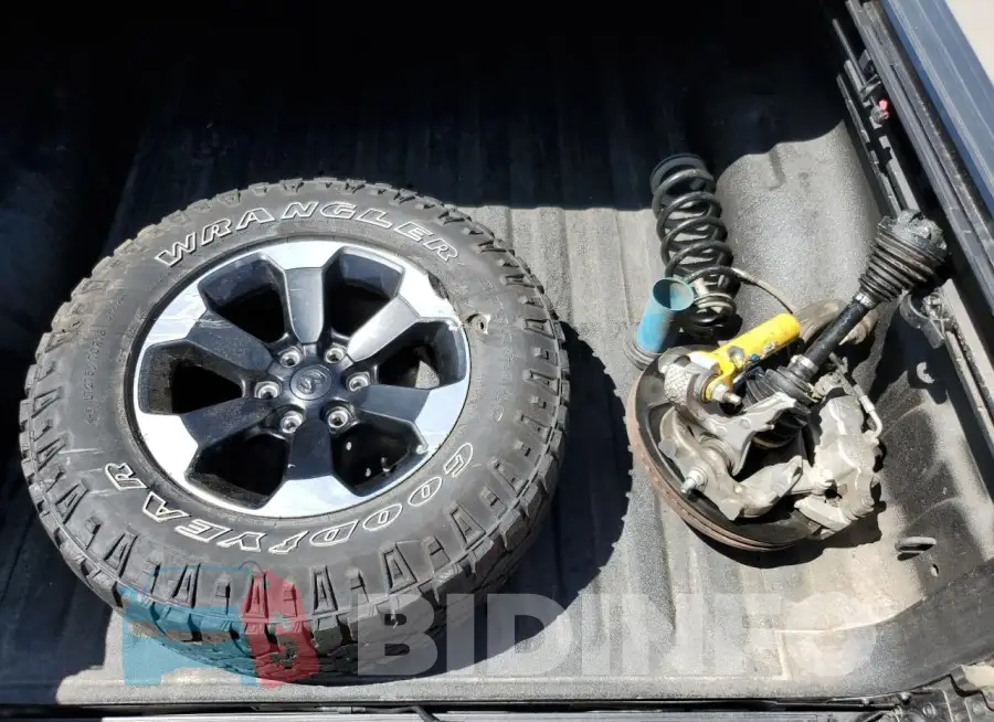 1C6SRFLT7NN241076 Photo# 12