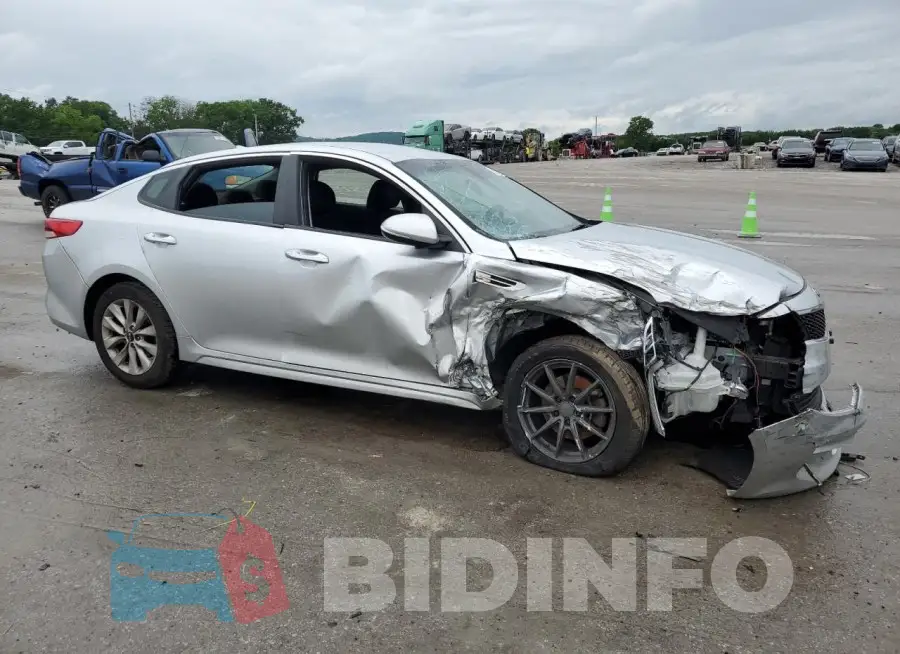 5XXGT4L38HG148331 Photo# 4