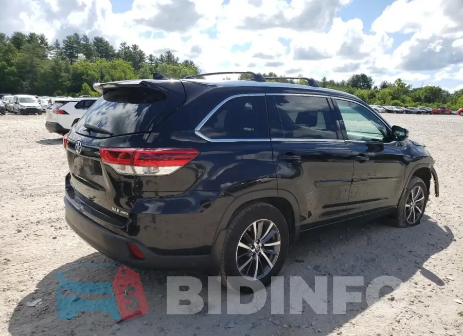 5TDJZRFHXJS526744 Photo# 3