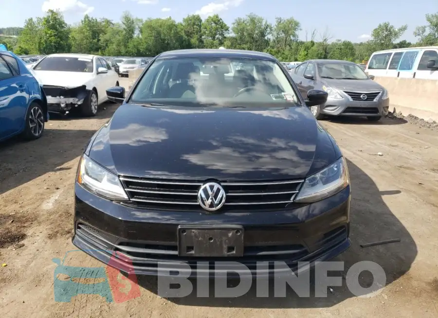 3VW2B7AJ0HM383463 Photo# 5