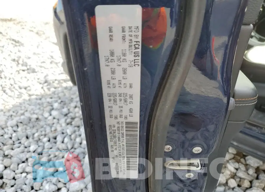 3C4NJDBBXJT480819 Photo# 13
