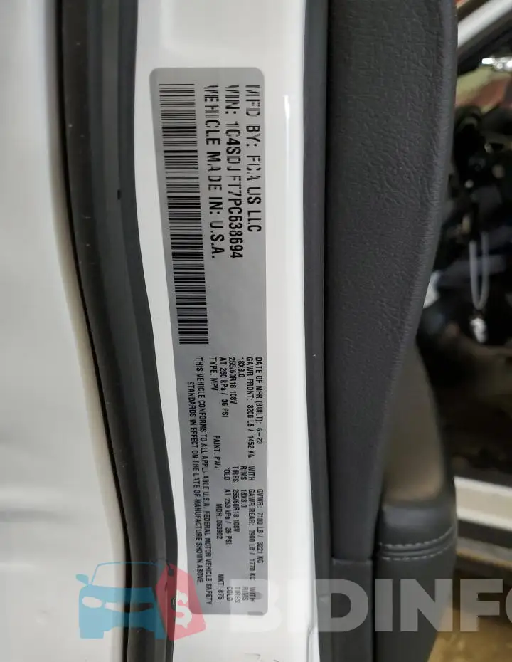 1C4SDJFT7PC638694 Photo# 13