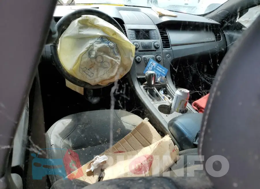 1FAHP2E88JG102900 Photo# 8