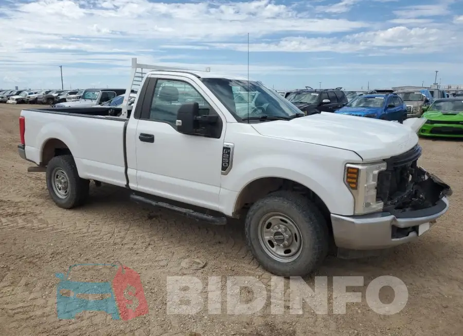 1FTBF2A64KEG17526 Photo# 4