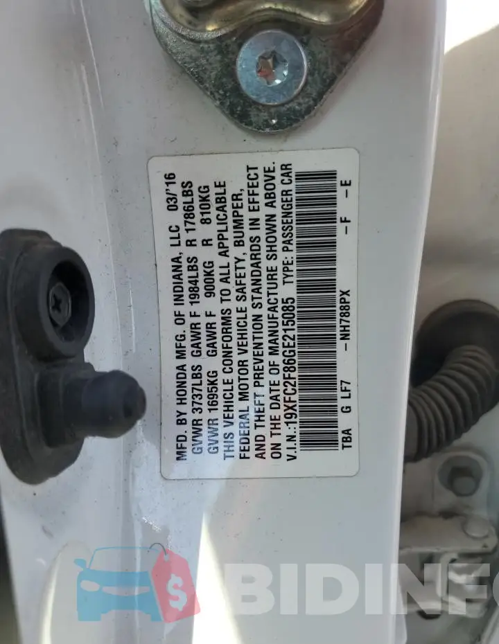 19XFC2F86GE215085 Photo# 12