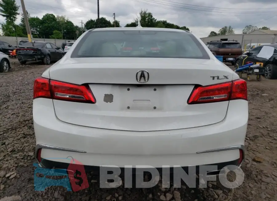 19UUB2F37JA005296 Photo# 6