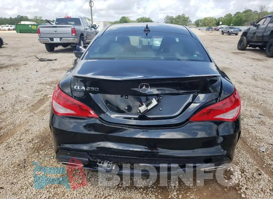 WDDSJ4EB2JN601136 Photo# 6