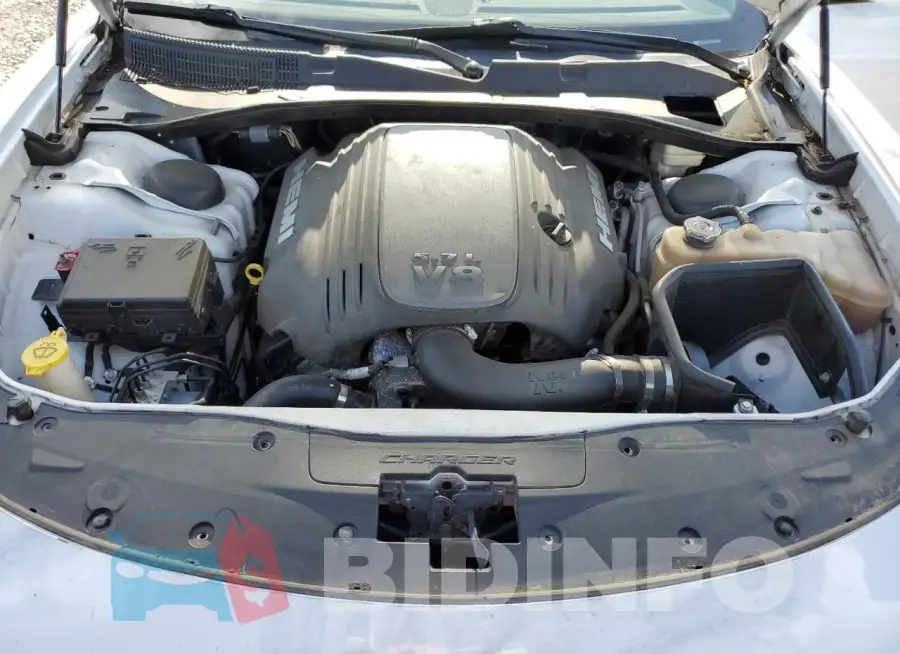 2C3CDXCT4FH734617 Photo# 11