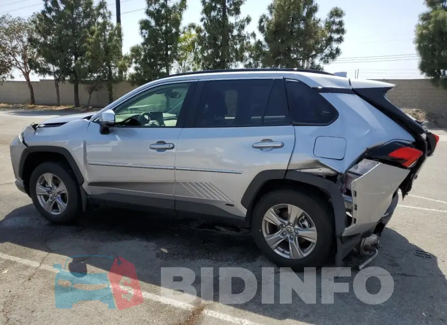 JTMRWRFV0PD171900 Photo# 2