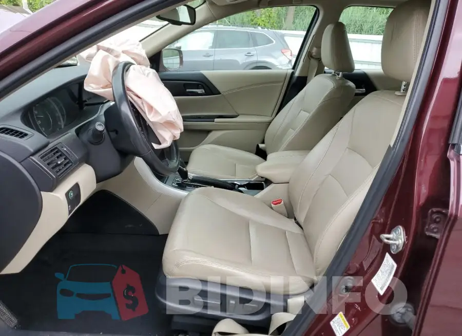 1HGCR2F82FA052147 Photo# 7
