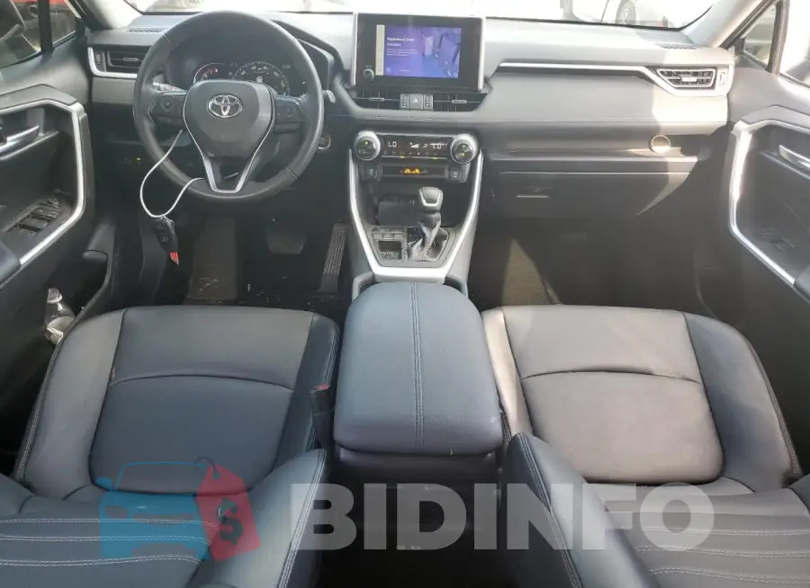 2T3C1RFV1PC240750 Photo# 8