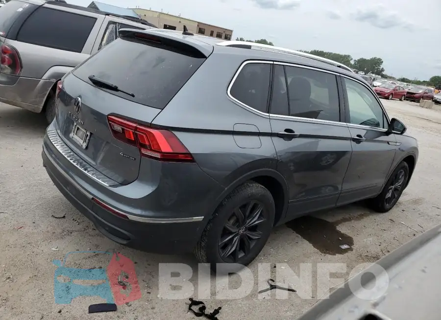 3VV2B7AX6NM018693 Photo# 3