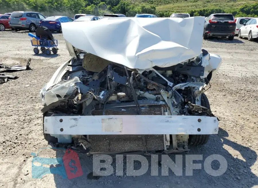 19UDE2F73KA000642 Photo# 5