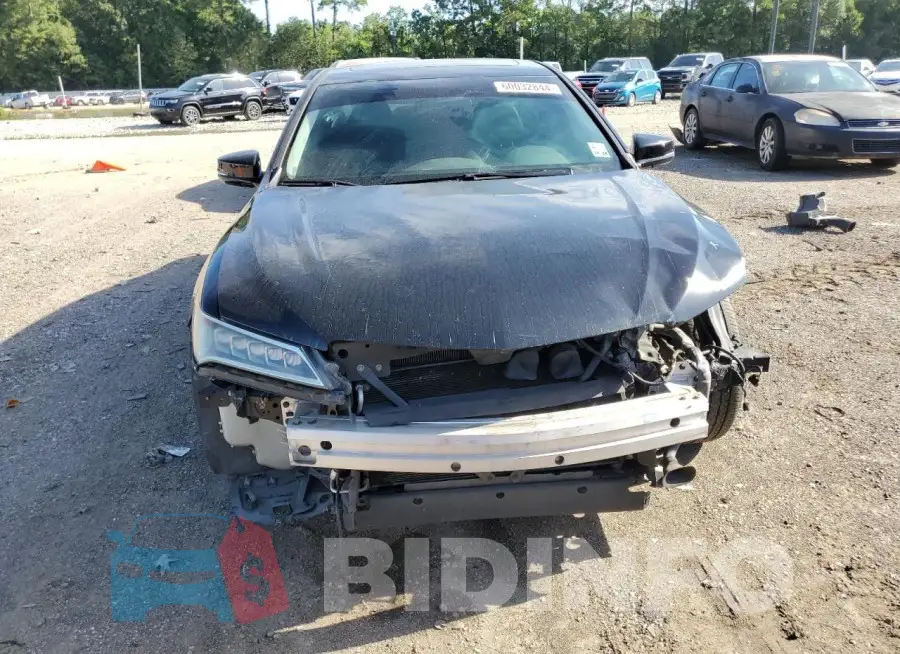 19UUB2F38GA011830 Photo# 5
