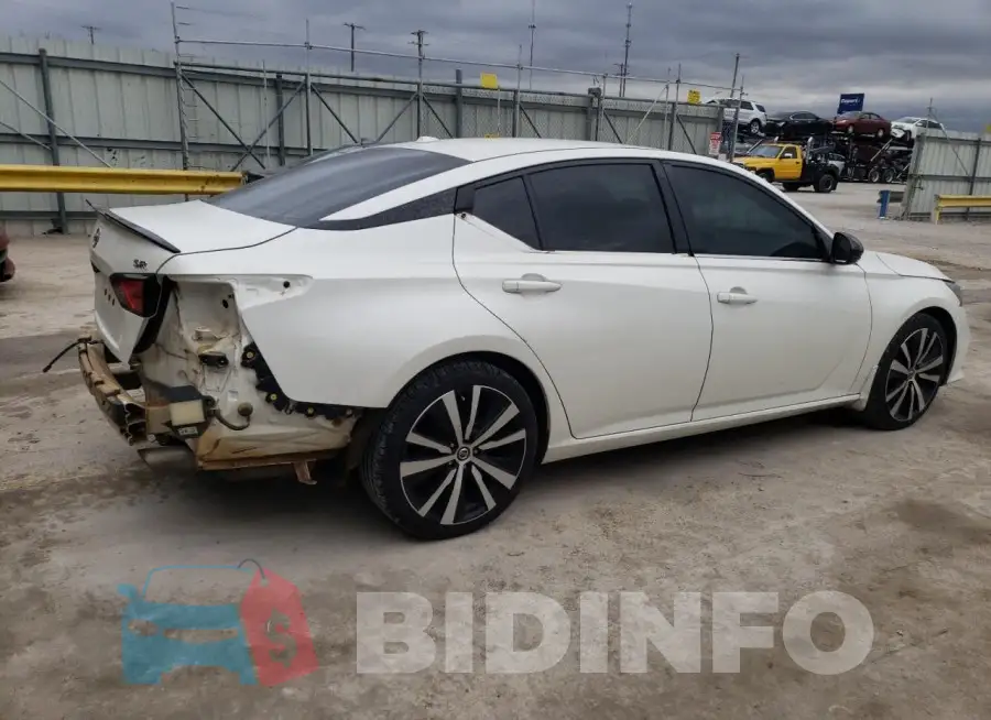 1N4BL4CV9LC116630 Photo# 3