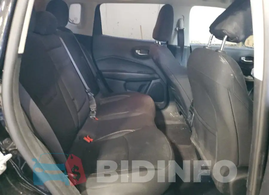 3C4NJDAB1KT848131 Photo# 11