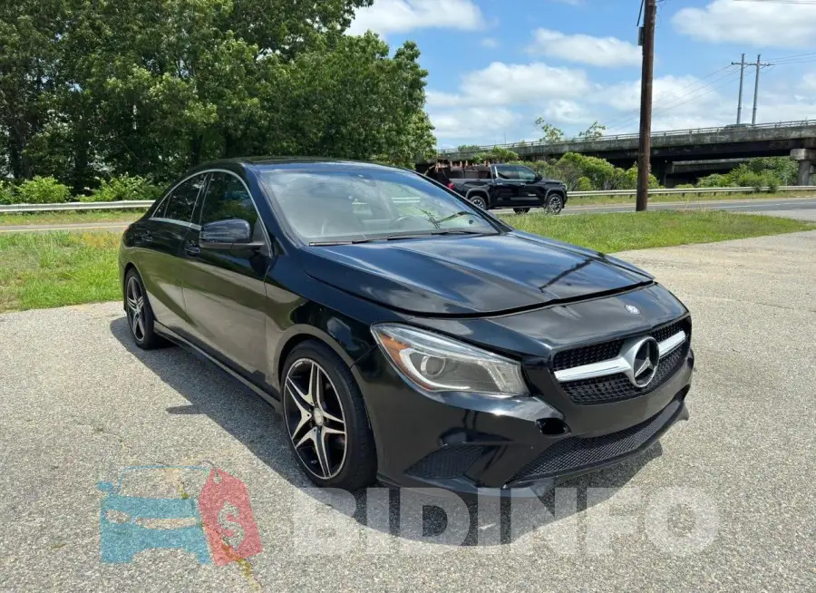 WDDSJ4EB0FN178015 Photo# 1
