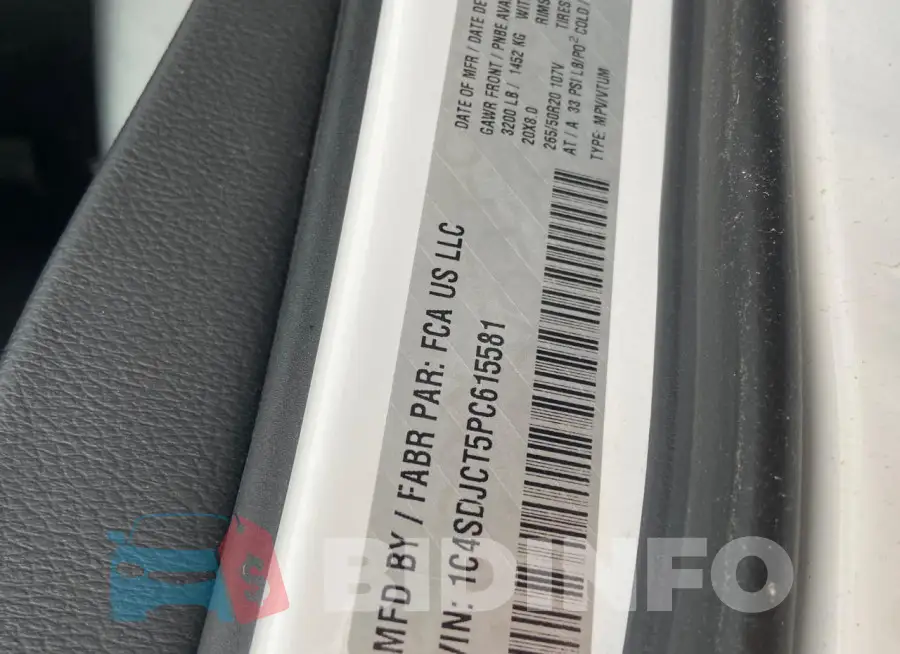 1C4SDJCT5PC615581 Photo# 2
