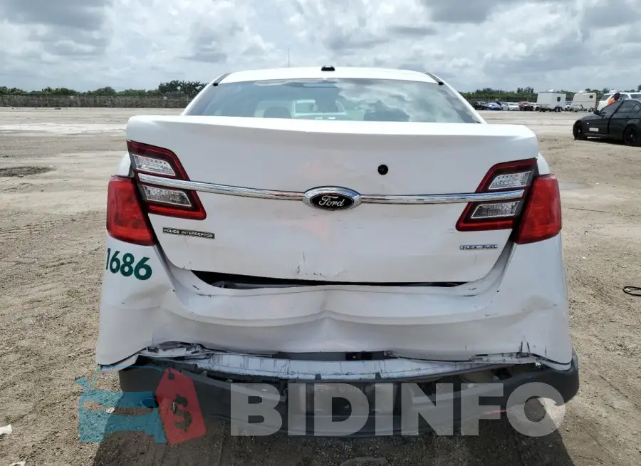 1FAHP2L89JG114864 Photo# 6