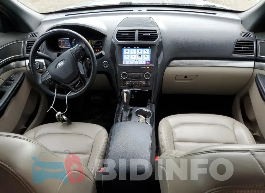 1FM5K8D82KGB39230 Photo# 8