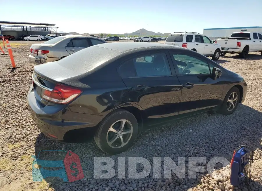 19XFB2F77FE013526 Photo# 3