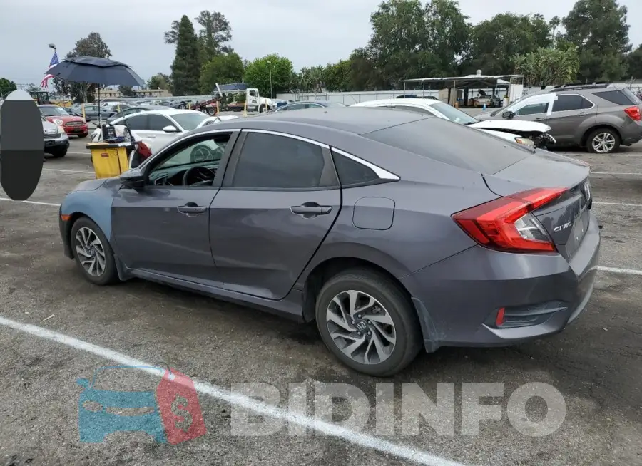 19XFC2F70GE204350 Photo# 2