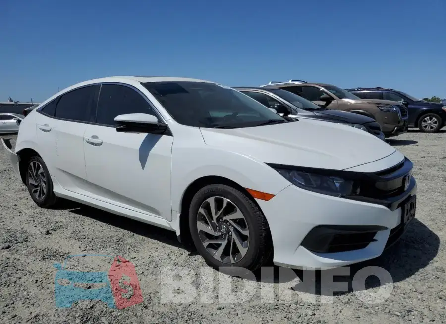 19XFC2F77HE204752 Photo# 4