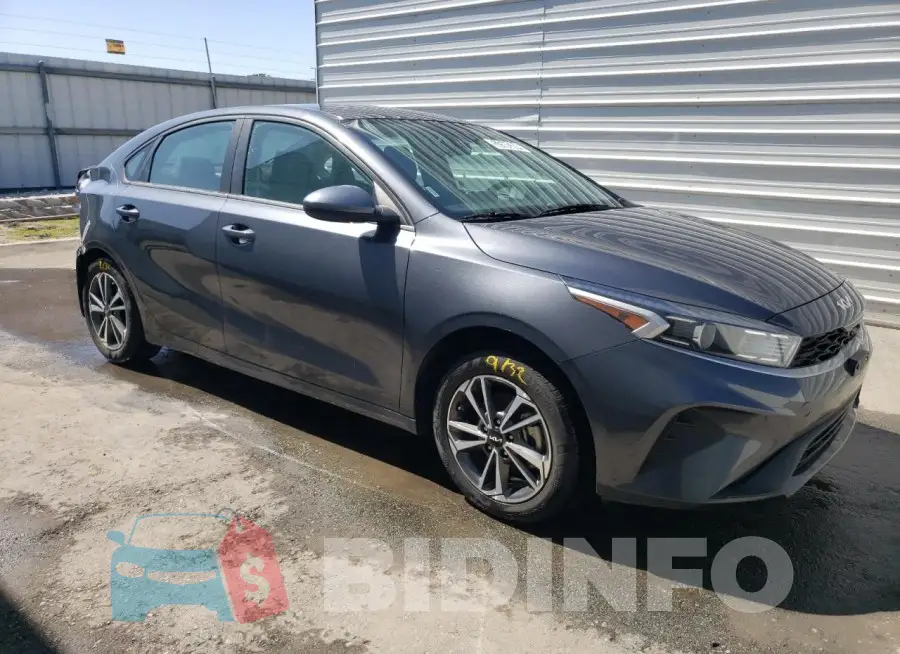 3KPF24AD3PE525617 Photo# 4