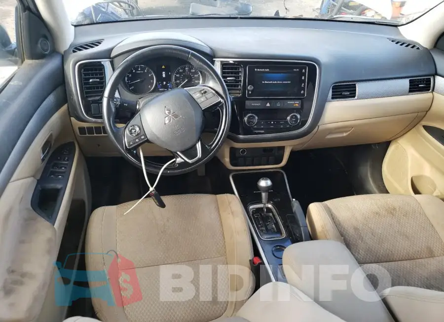 JA4AD3A32JZ017182 Photo# 8