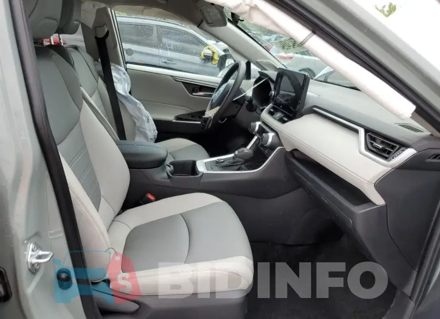 4T3B6RFV8PU130709 Photo# 7