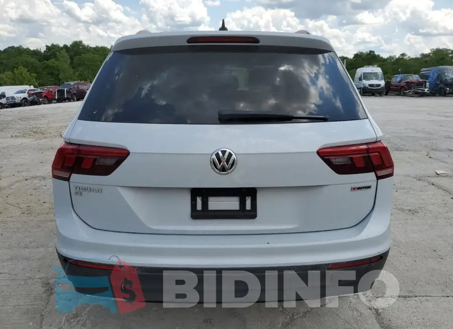 3VV2B7AX8KM068863 Photo# 6