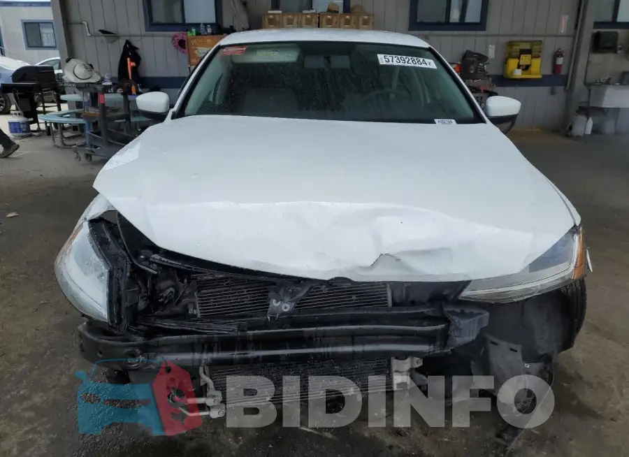 3VW2B7AJ2HM334071 Photo# 5
