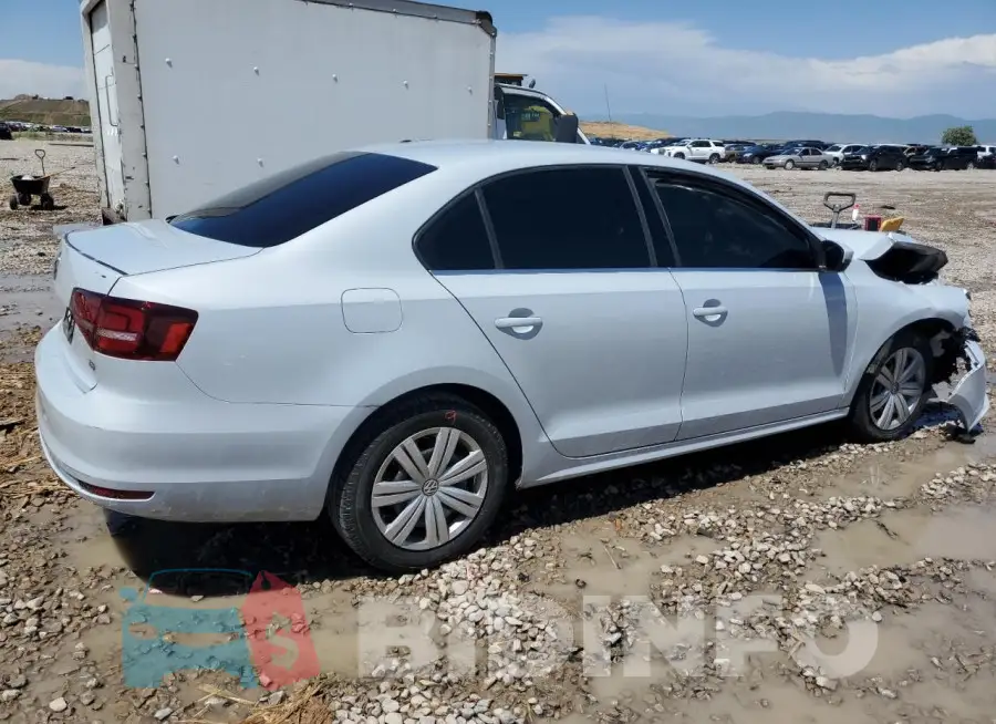3VW2B7AJ5HM335781 Photo# 3