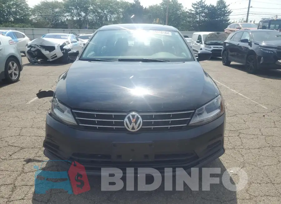 3VW2B7AJ7JM229967 Photo# 5