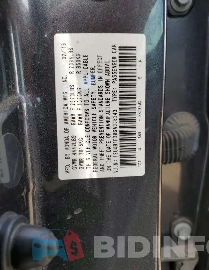19UUB1F38GA008243 Photo# 12