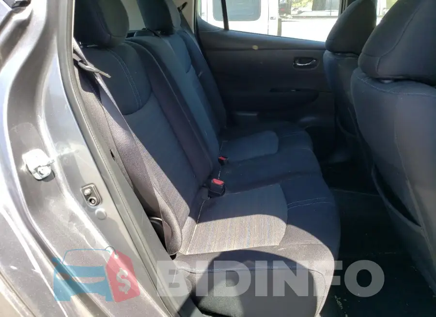 1N4AZ1CP4JC309873 Photo# 10
