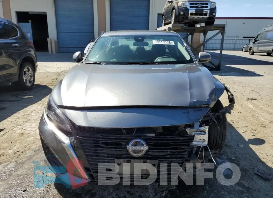 1N4BL4BV2PN309794 Photo# 5