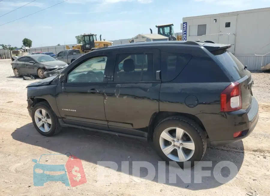 1C4NJCEA2GD620566 Photo# 2